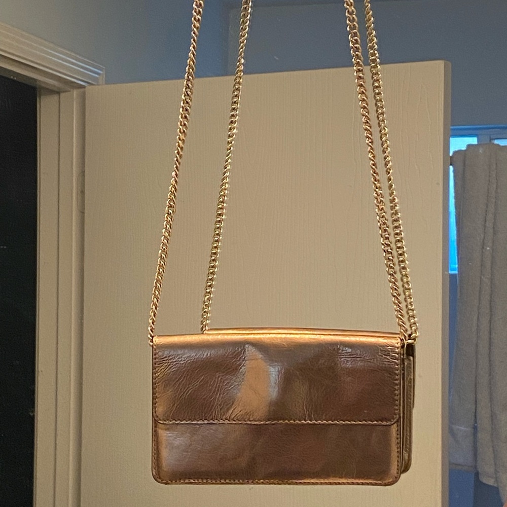 Banana Republic Gold Leather Crossbody Bag with Chain Strap - Picture 3 of 6